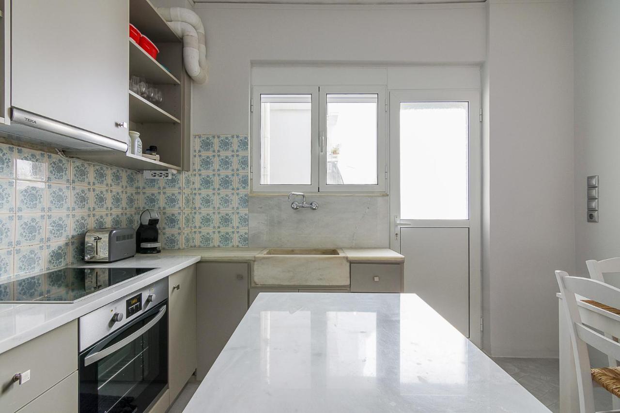 A Modern 2-Bedroom Apartment Near Areios Pagos Atena Exterior foto