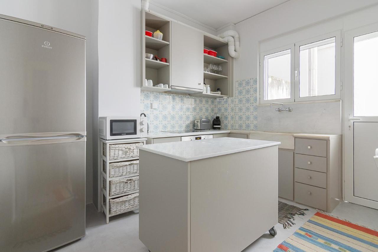 A Modern 2-Bedroom Apartment Near Areios Pagos Atena Exterior foto